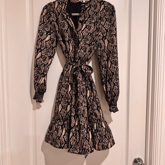 Snake Print Long Sleeve Dress - Picture 6 of 7